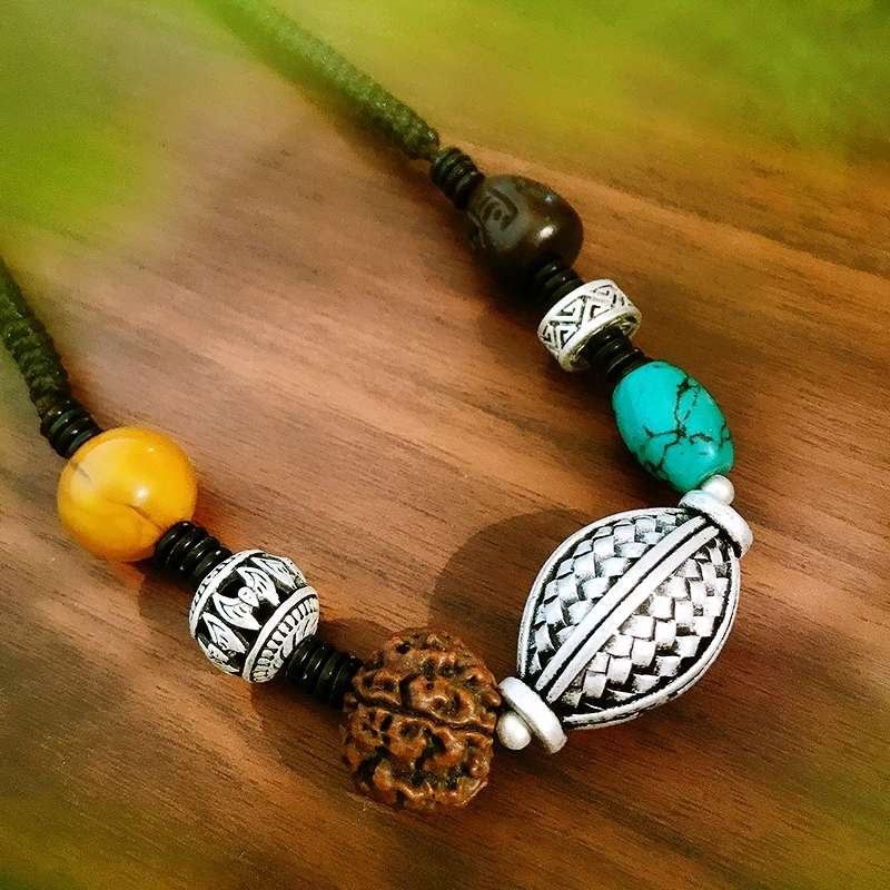 晶珀丽复古仿银饰短款锁骨链女藏银蜜蜡项链毛衣链棉麻配饰挂件详情图4