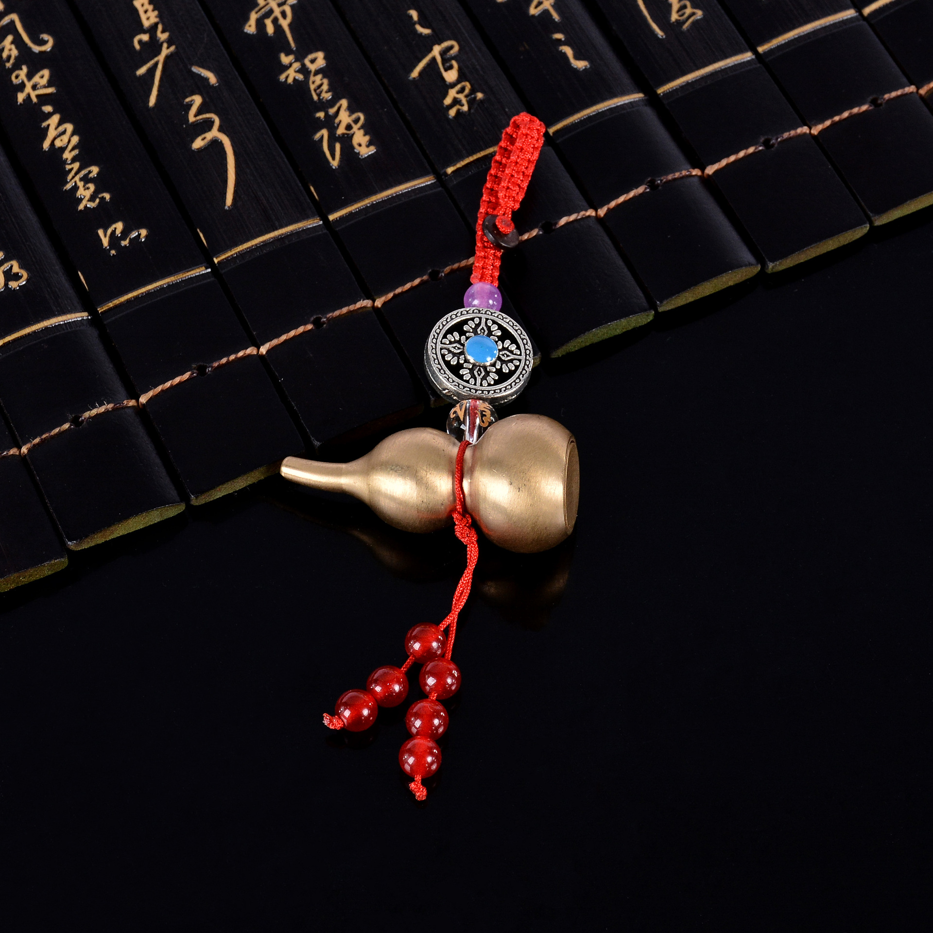 Chinese knot openable copper gourd pendant, gourd Five Emperors coin, car pendant, safety gourd tag, 4.5cm high copper gourd
