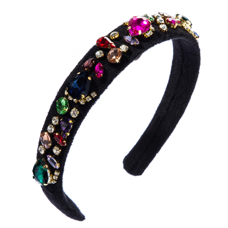 European and American fashion glass diamond diamond-encrusted floral versatile retro hair band Application Scenario