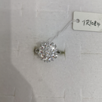 Oval stone ring looks good