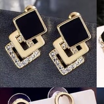 Stud Earrings 456