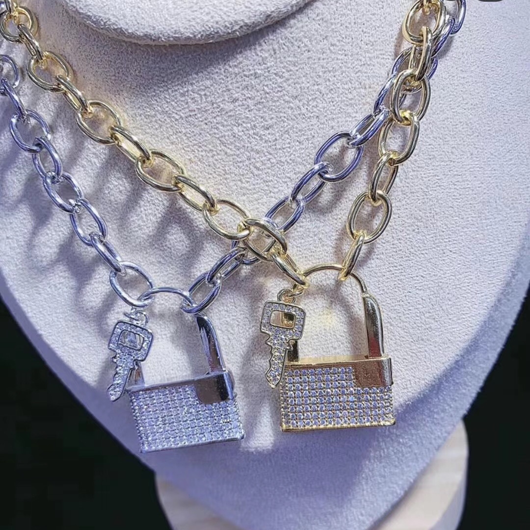 Life Lock Swan Stud Necklace Factory direct supply, Douyin Live streaming, Kuaishou First choice.