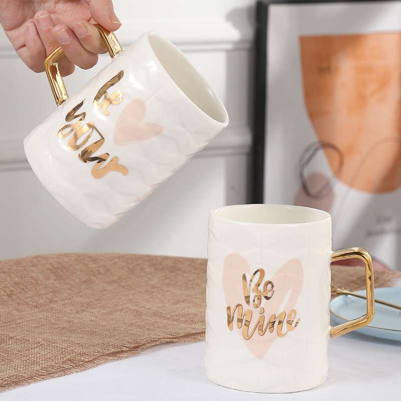 Creative heart-shaped gold edge slanted square cups, ceramic mugs, couple gifts, English letter water cups, direct supply from the manufacturer detail image 7