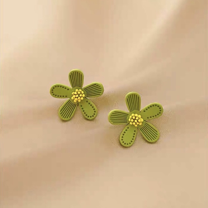 Sweet girl simple small fashion niche elegant temperament earrings