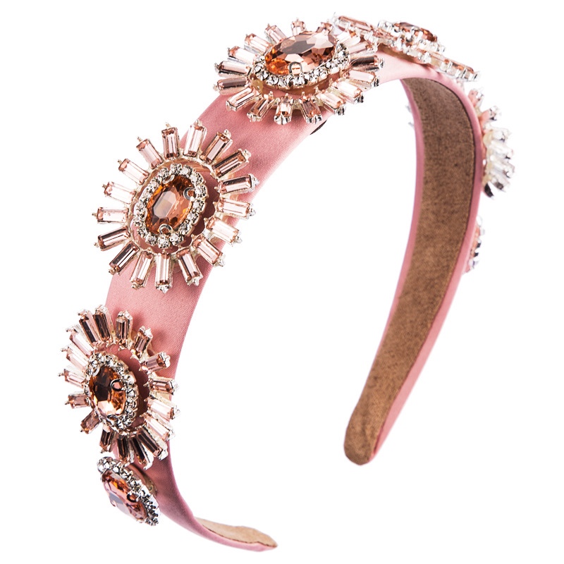 Baroque headband with diamond-encrusted flowers full figure
