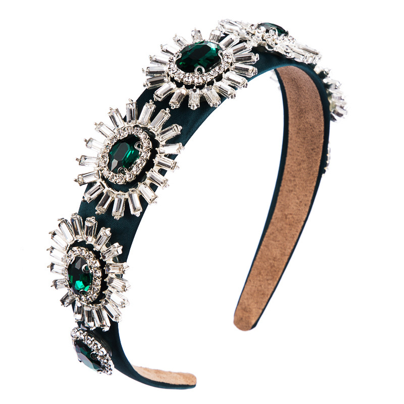 Baroque headband with diamond-encrusted flowers details Picture