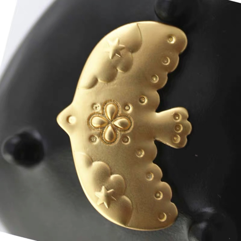 Japanese and Korean style alloy plating matte gold bird brooch Dress accessories corsage pin women