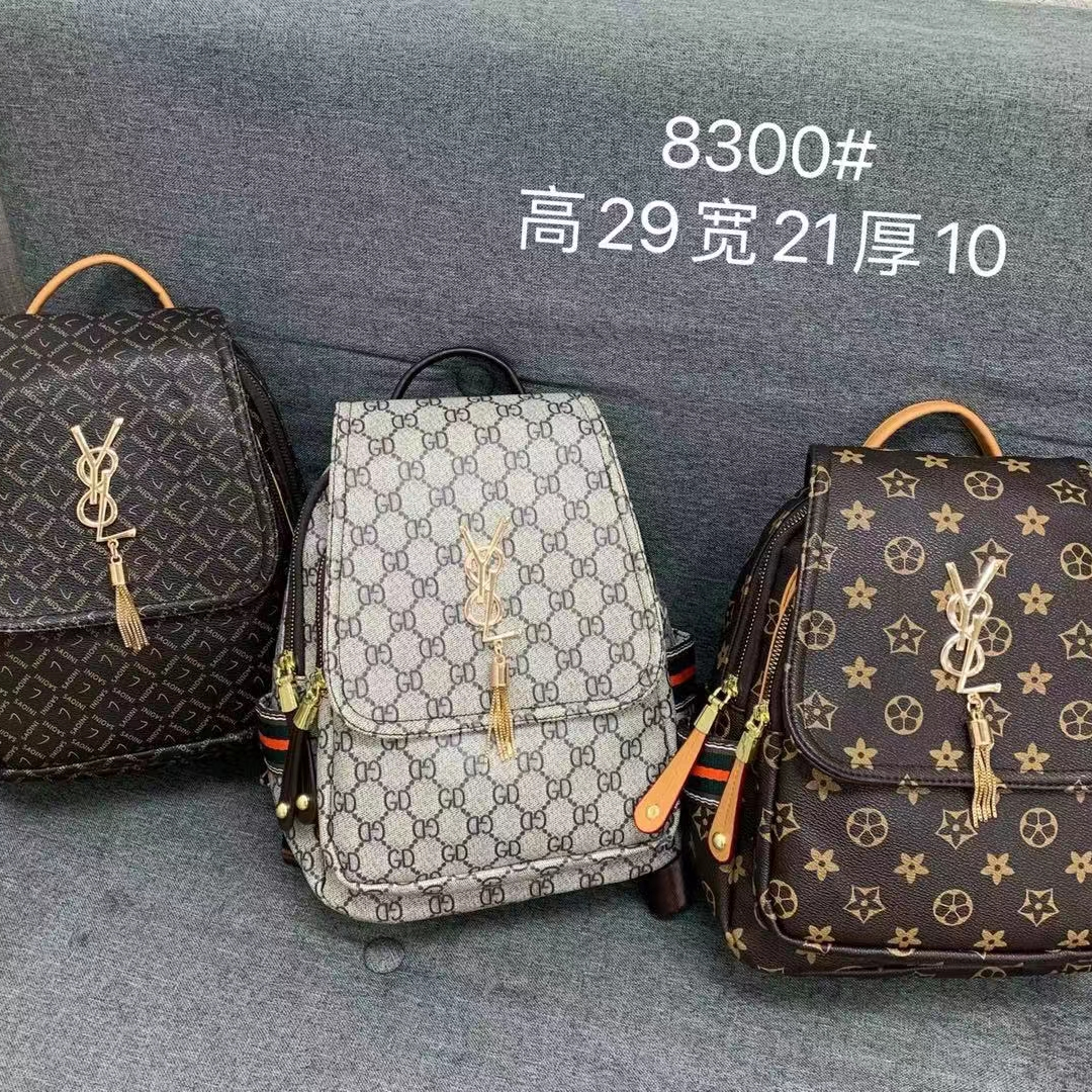 新软皮轻便翻盖时尚双肩背包女大容量韩版旅行百搭2020新款书包防8300