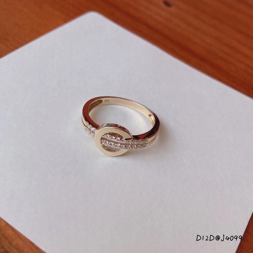 圆圈双杠戒子图