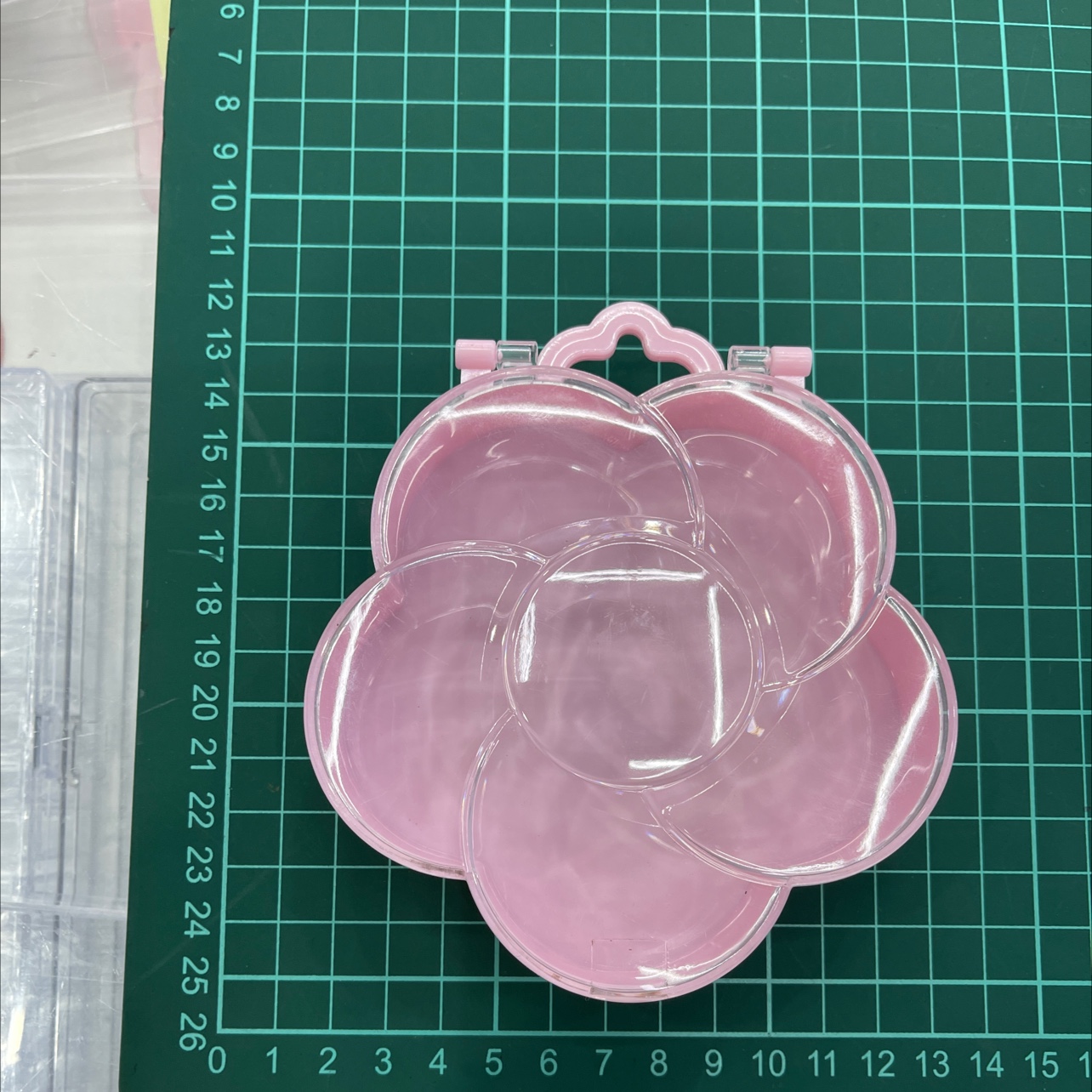 Hollow floral foundation for square storage box