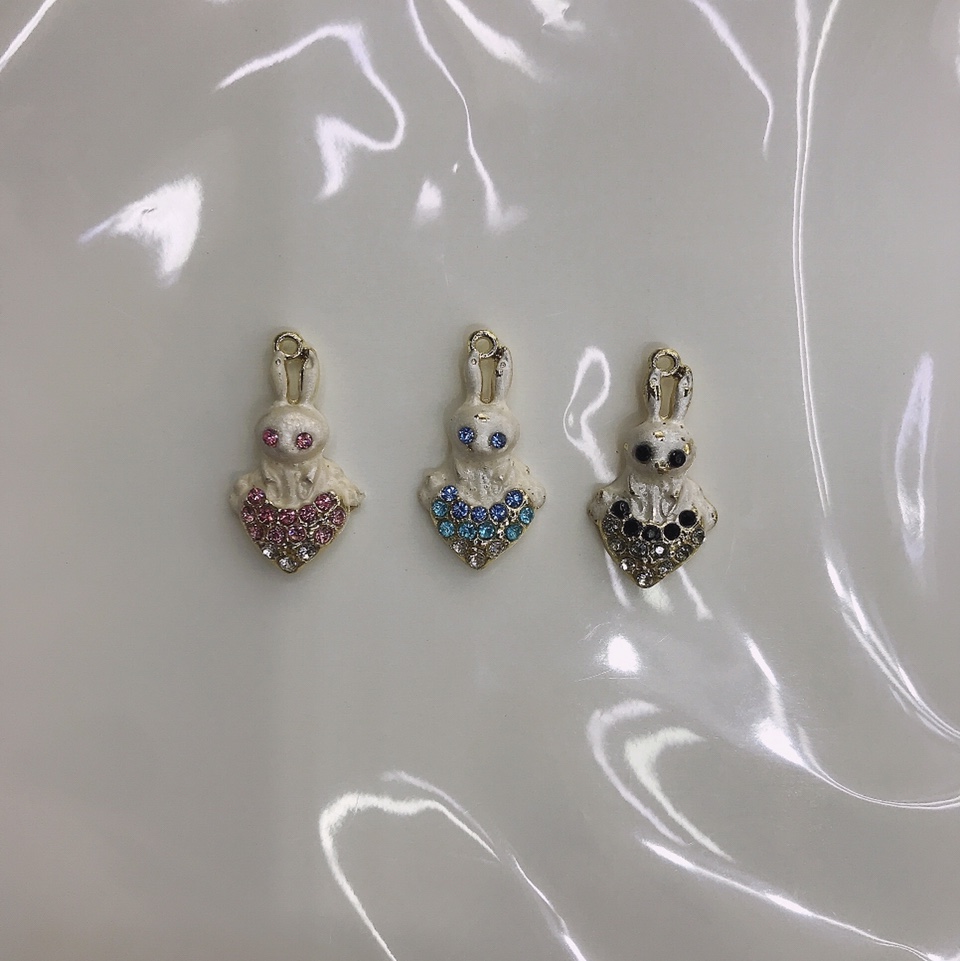 Colorful diamond rabbit