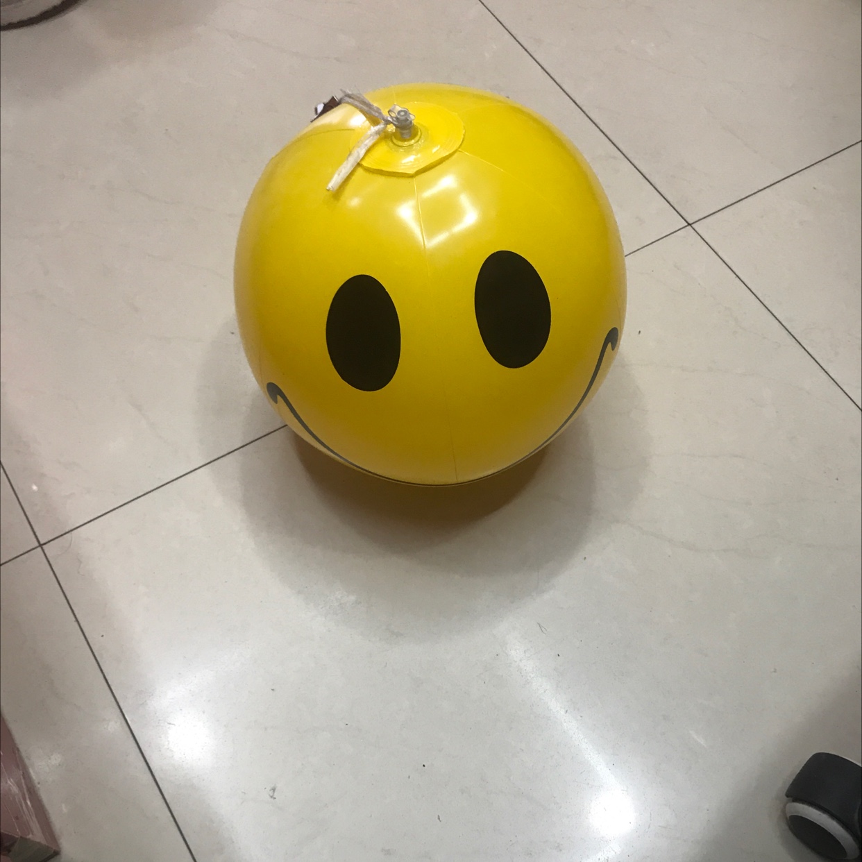 8 "cara feliz