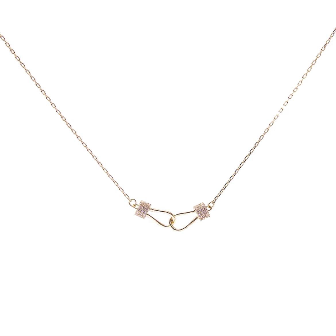 Interlocking necklace