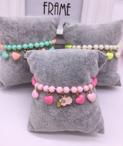 Korean jewelry: Cute girl bracelets, princess jewelry, baby girl bracelets, children's jewelry, cartoon thin bracelets Application Scenario