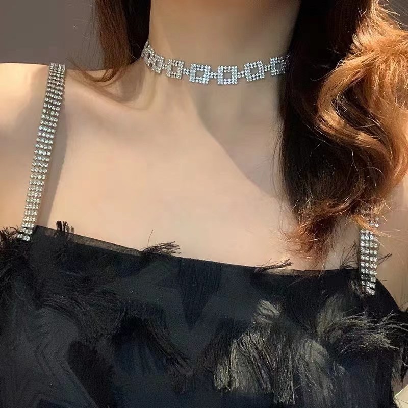 Diamond necklace 65