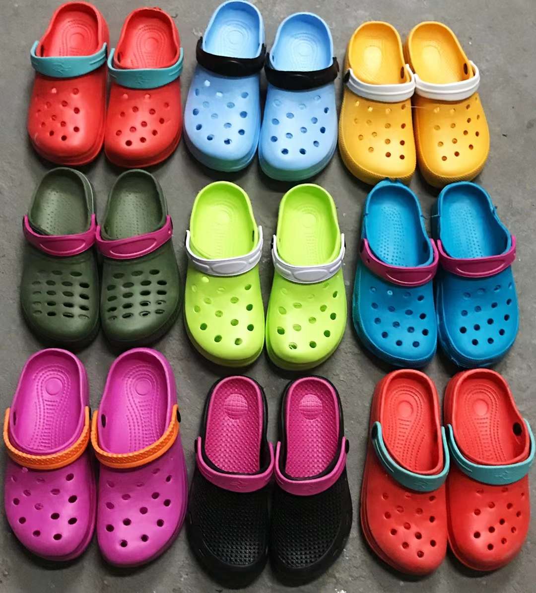 Mixed adult garden shoes in stock Application Scenario