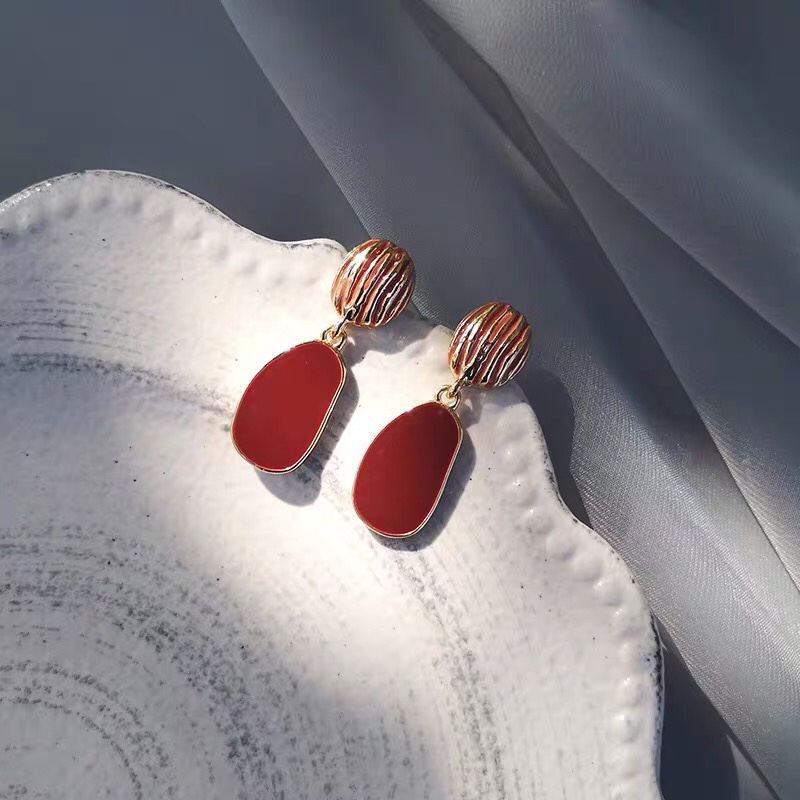 Small, exquisite, simple, fashionable and fresh summer Korean-style earrings
