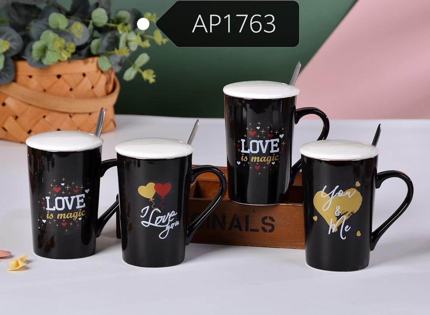 The popular Valentine's Day ceramic cup with a lid, couple set, gift cup, high-end home multi-functional cup, office cup AP1763 detail image 1