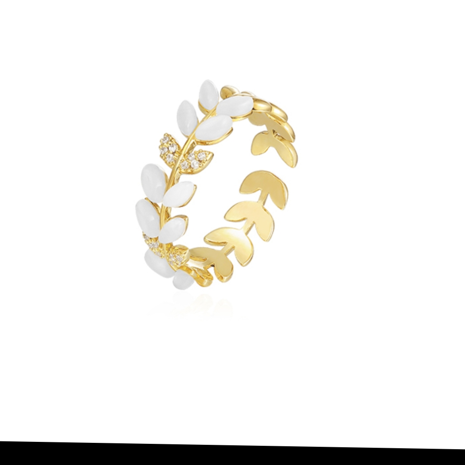 Cat eye ring