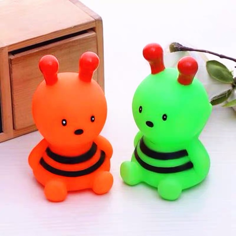 狗狗玩具耐咬发声幼犬磨牙动物玩具中小型犬耐咬卡通蜜蜂橡胶玩具细节图