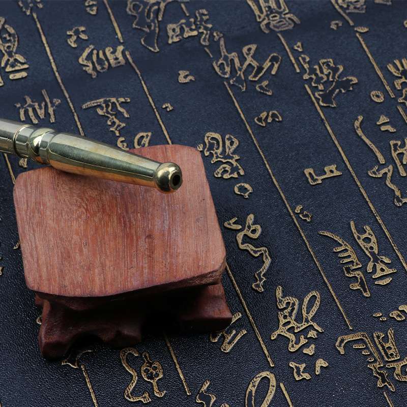 We supply copper metal pipes that can be stretched, old-fashioned pipe stems, tobacco bags, and brass tobacco POTS, which can be used for both purposes detail image 2