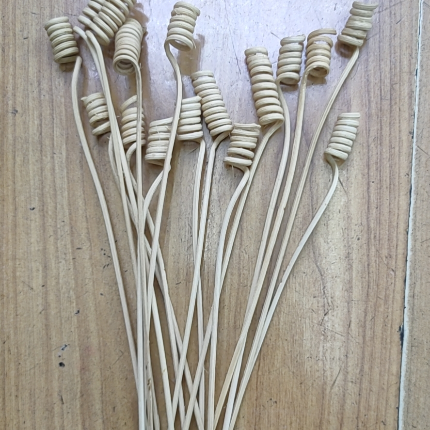 Aromatherapy vine roll, thin single-head vine roll