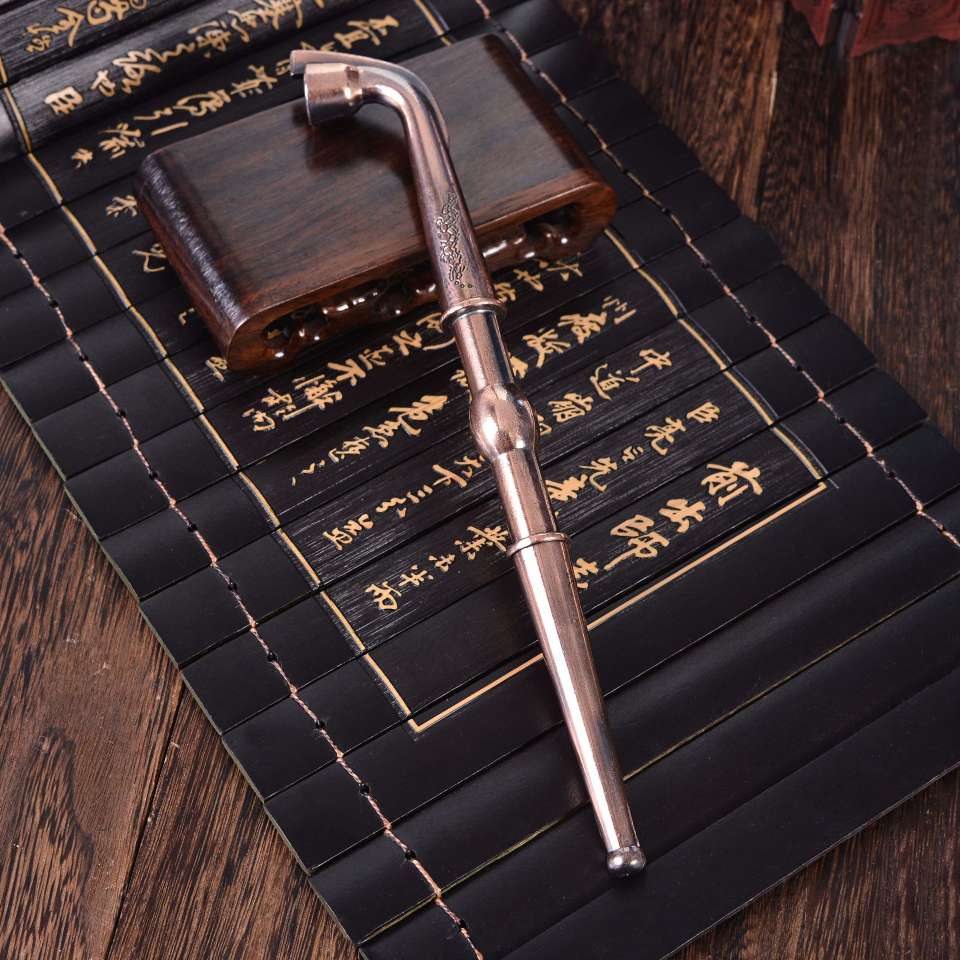 The manufacturer supplies copper-like three-joint copper cigarette butts, filters, long cigarette kettles, grand smoking utensils, business gifts and wholesale gifts details Picture