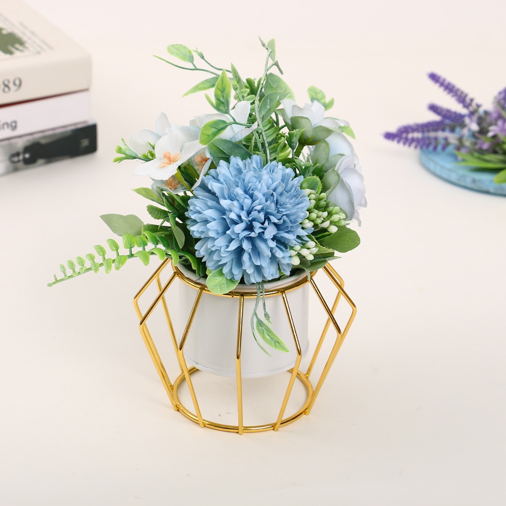 Nuevo estante de hierro con decoración de flores falsas Application Scenario