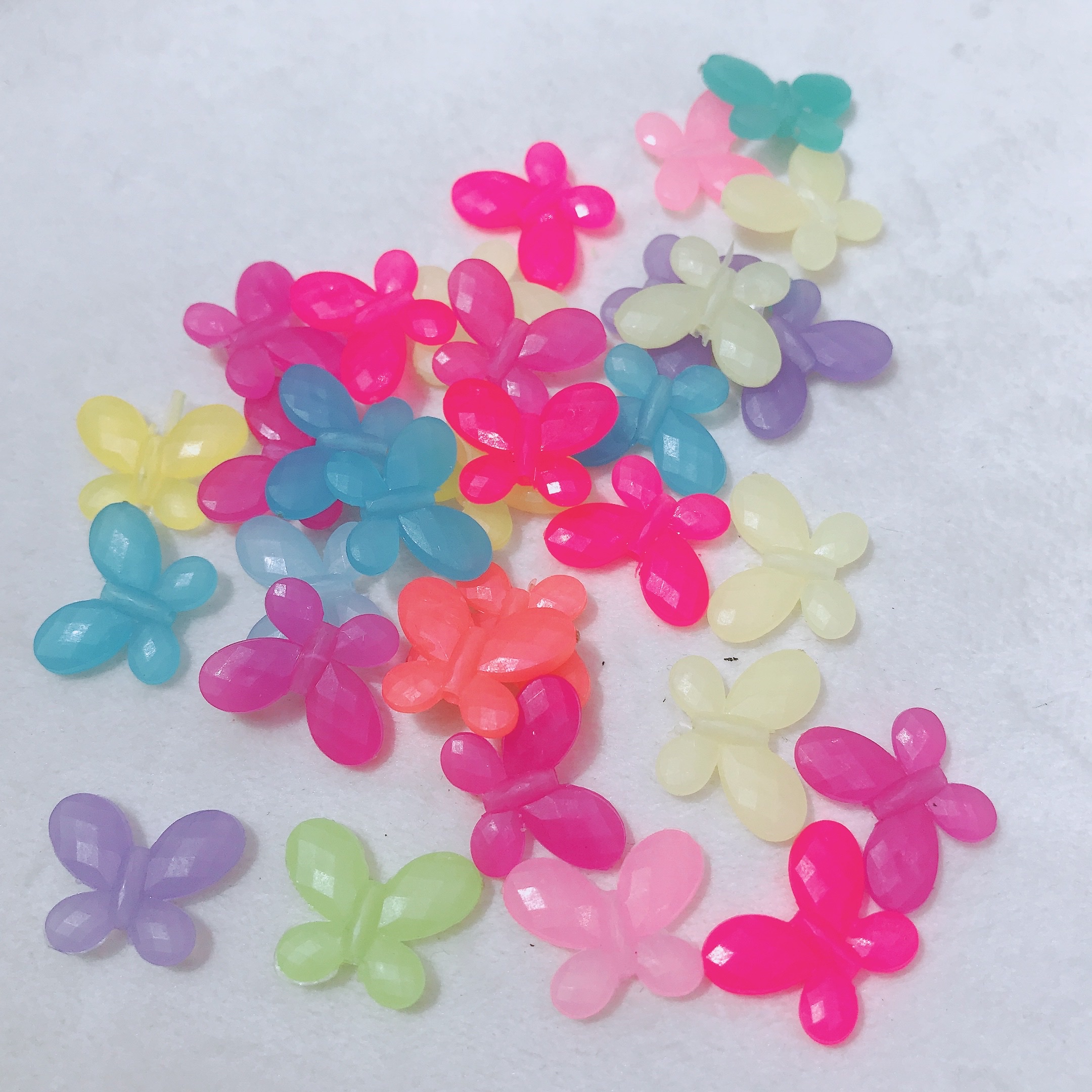 Verano gelatina color gelatina alien bead accesorios accesorios fabricante macaron color DIY hecho a mano collar de niños puzzle bead acrílico accesorios tejido a mano Application Scenario