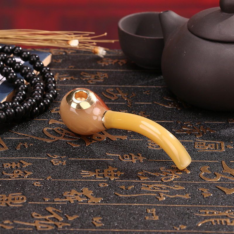 يستخدم القرن شين يو، الذي يحمل مرشحاً محمياً، مصنوعه من الكرونو، مصنعاً من غليون القرن detail image 3
