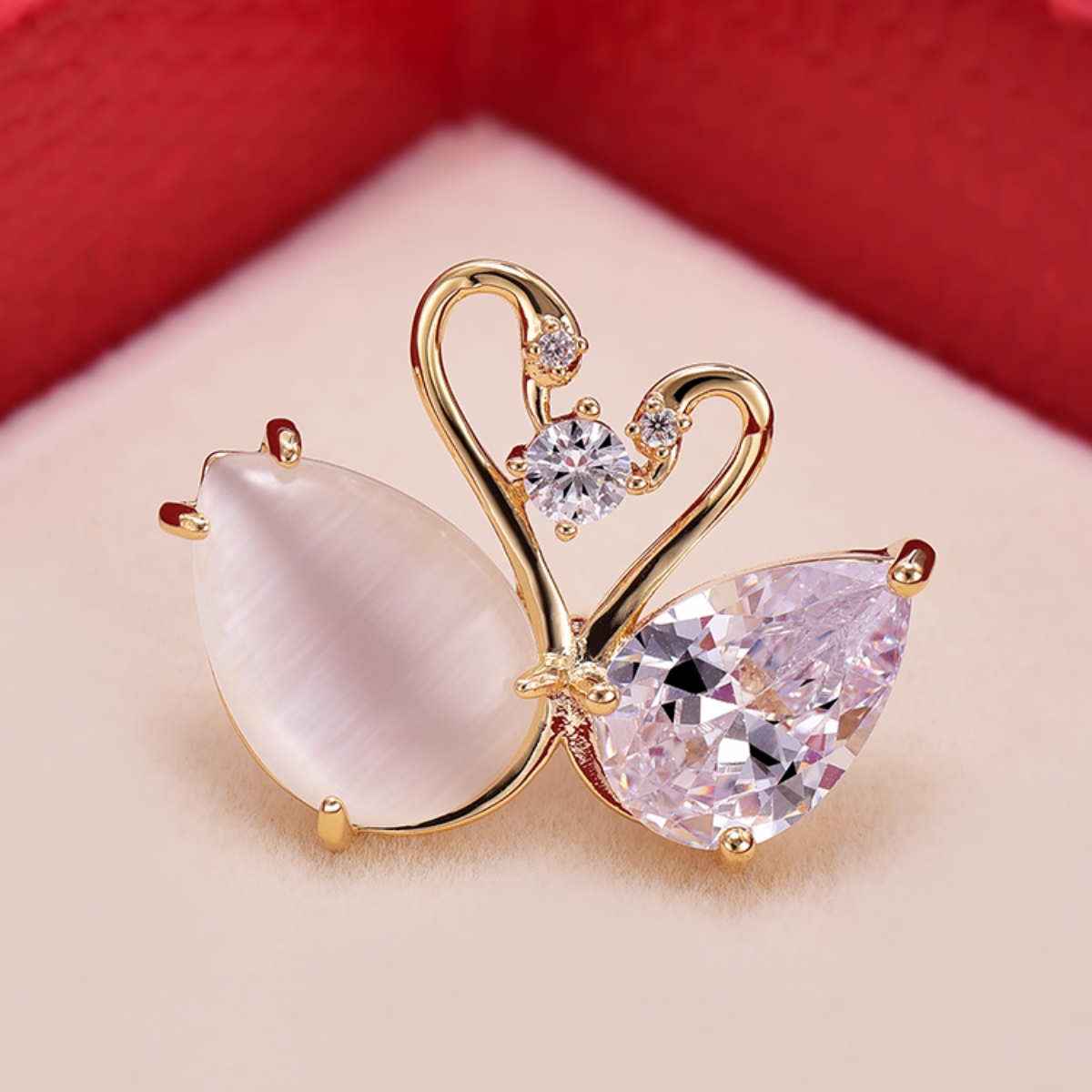 Mandarin duck brooch