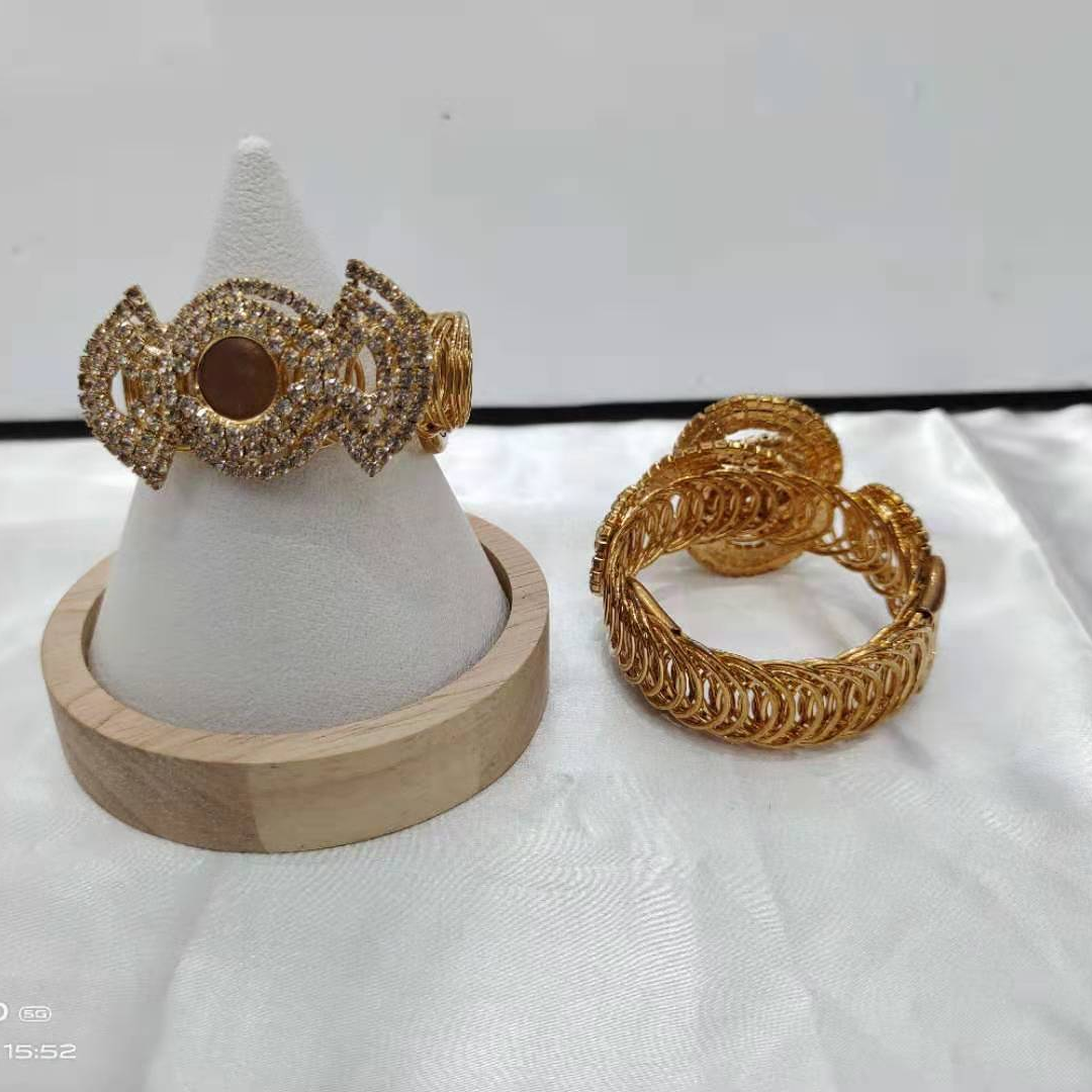 Fashion bracelet 448