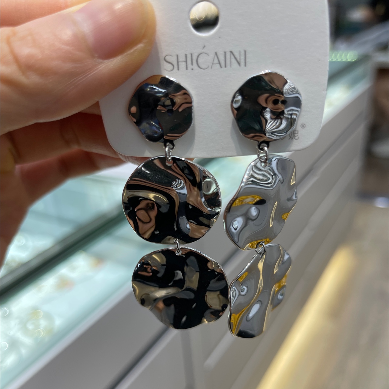 Stylish earrings