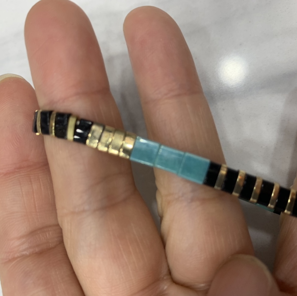 欧美时尚大牌范儿手链黑金兰