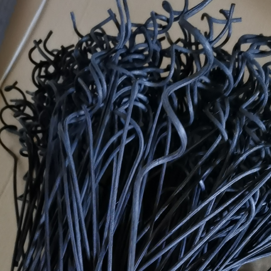 黑色卷藤挥发性藤卷