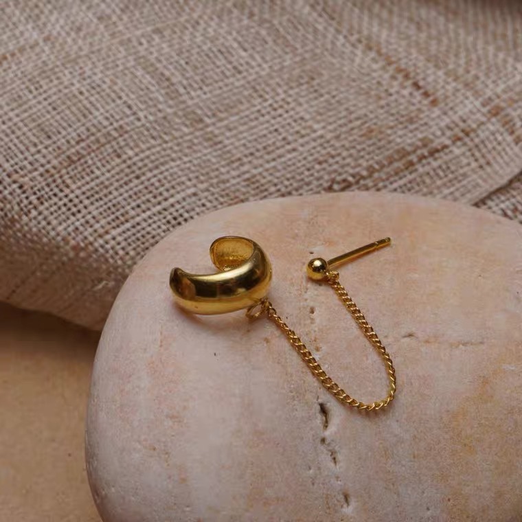 925 Silver Needle Korean retro individual Designer Single stud ear bone clip Integrated earrings and earrings Punk