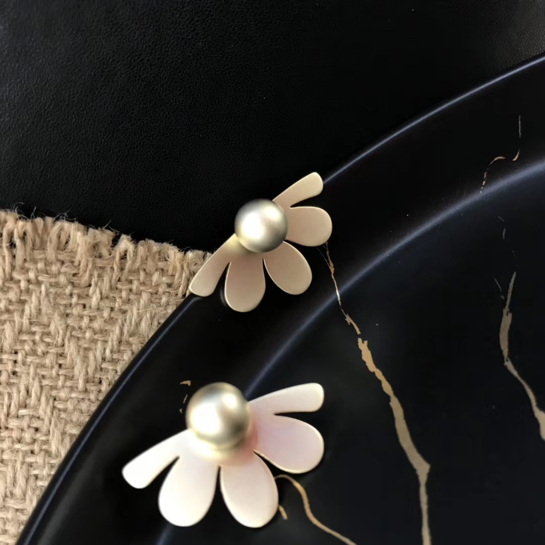 Retro and high-end cat's eye stone elegant earrings for women, 2021 new trendy design, pure silver needle long stud earrings bdnf details Picture