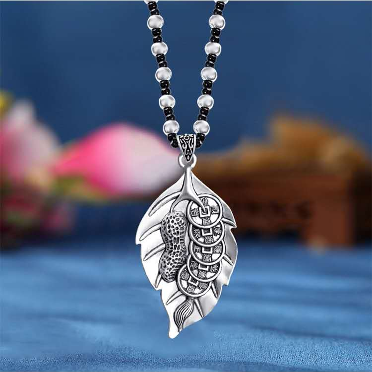 Jingpo Li Jewelry Collection Silver large beads and black beads Korean wax thread long sweater chain ~ One leaf brings wealth