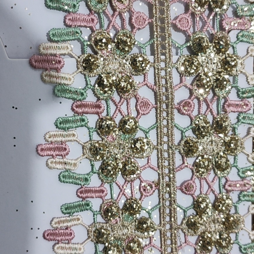 精美花边纺织辅料创意十足的绣花装饰 金线花边图