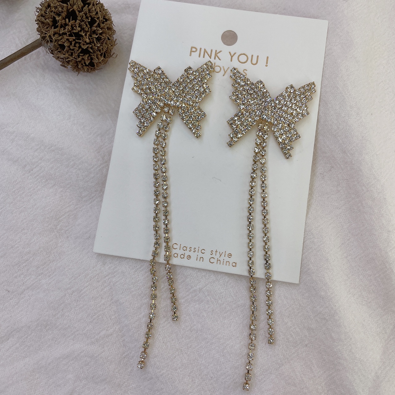 Designer collection Earrings Butterfly Personality avant-garde earrings Dream smooth earrings Drop earrings studs women