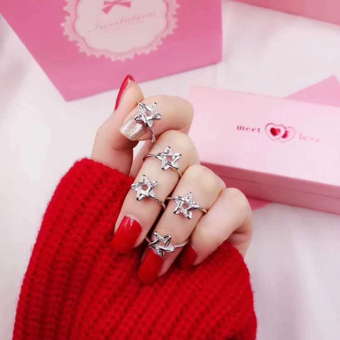 ( ｰ̀εｰ́ )用时间，感受美好事物

          ♡五角星⭐️纯银戒指💍♡细节图