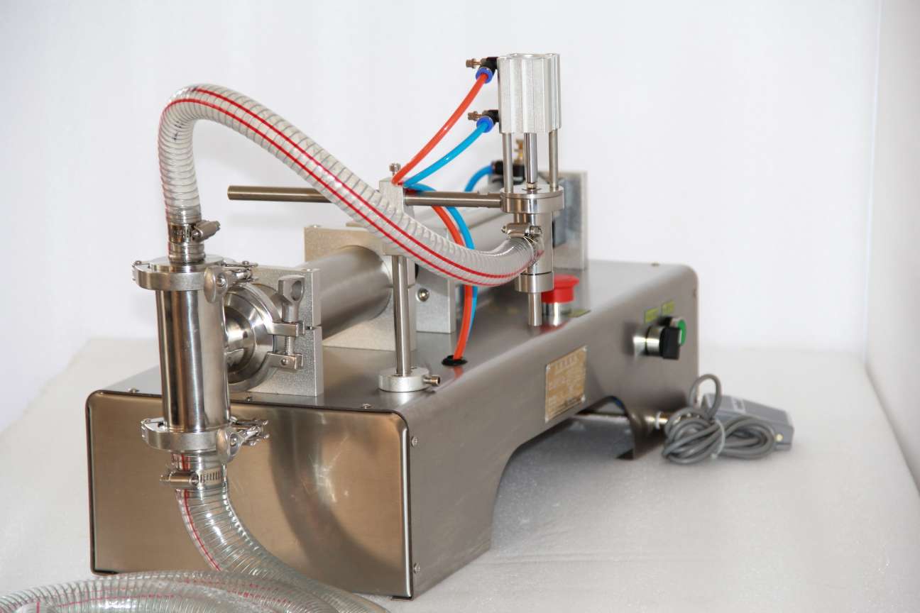 100-1000毫升单头液体灌装机广涛包装印刷机械详情3