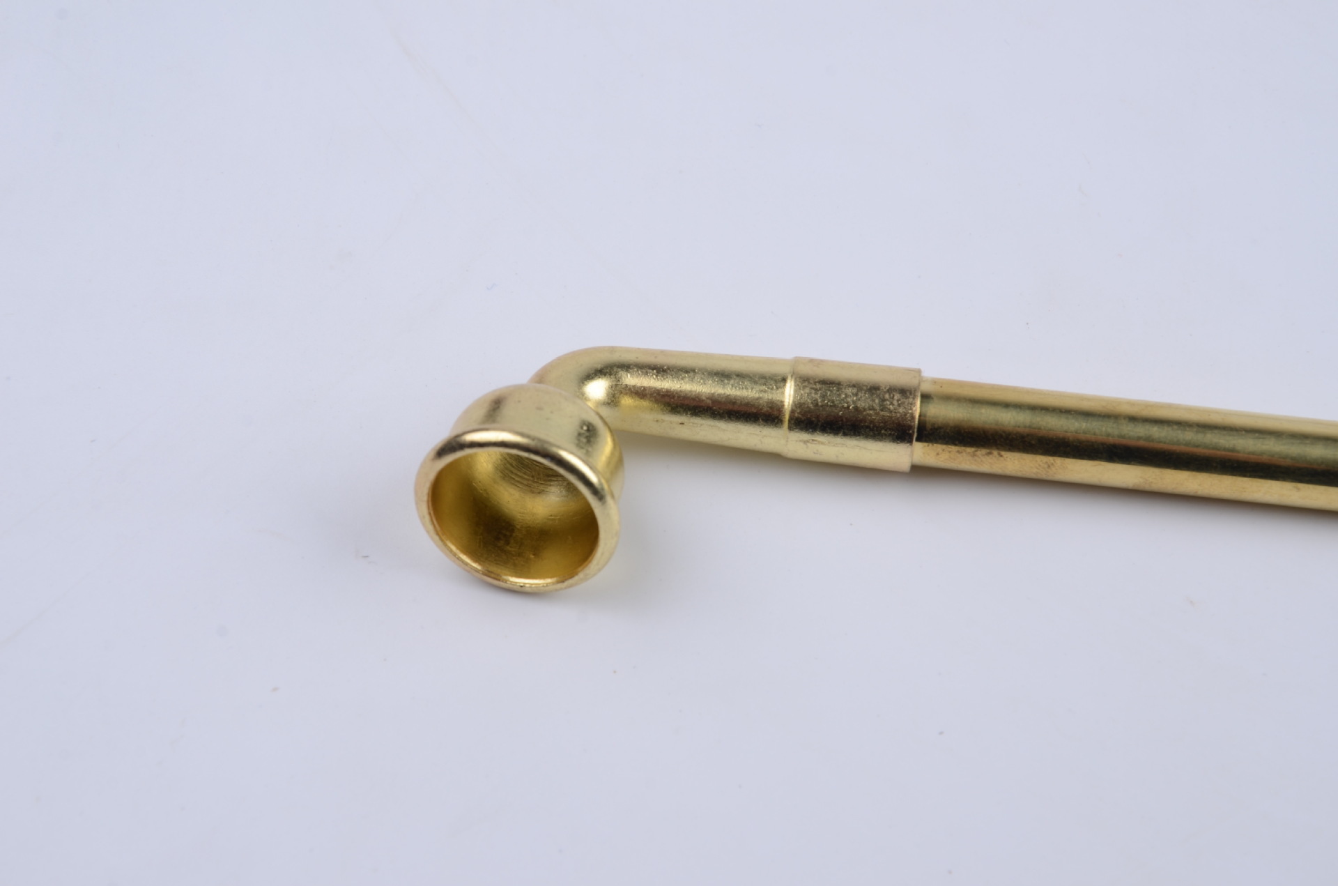 Xinyutang Factory supplies handcrafted vintage 807 high-end pipe spouts, Chinese old-fashioned long pipe spouts Item Picture