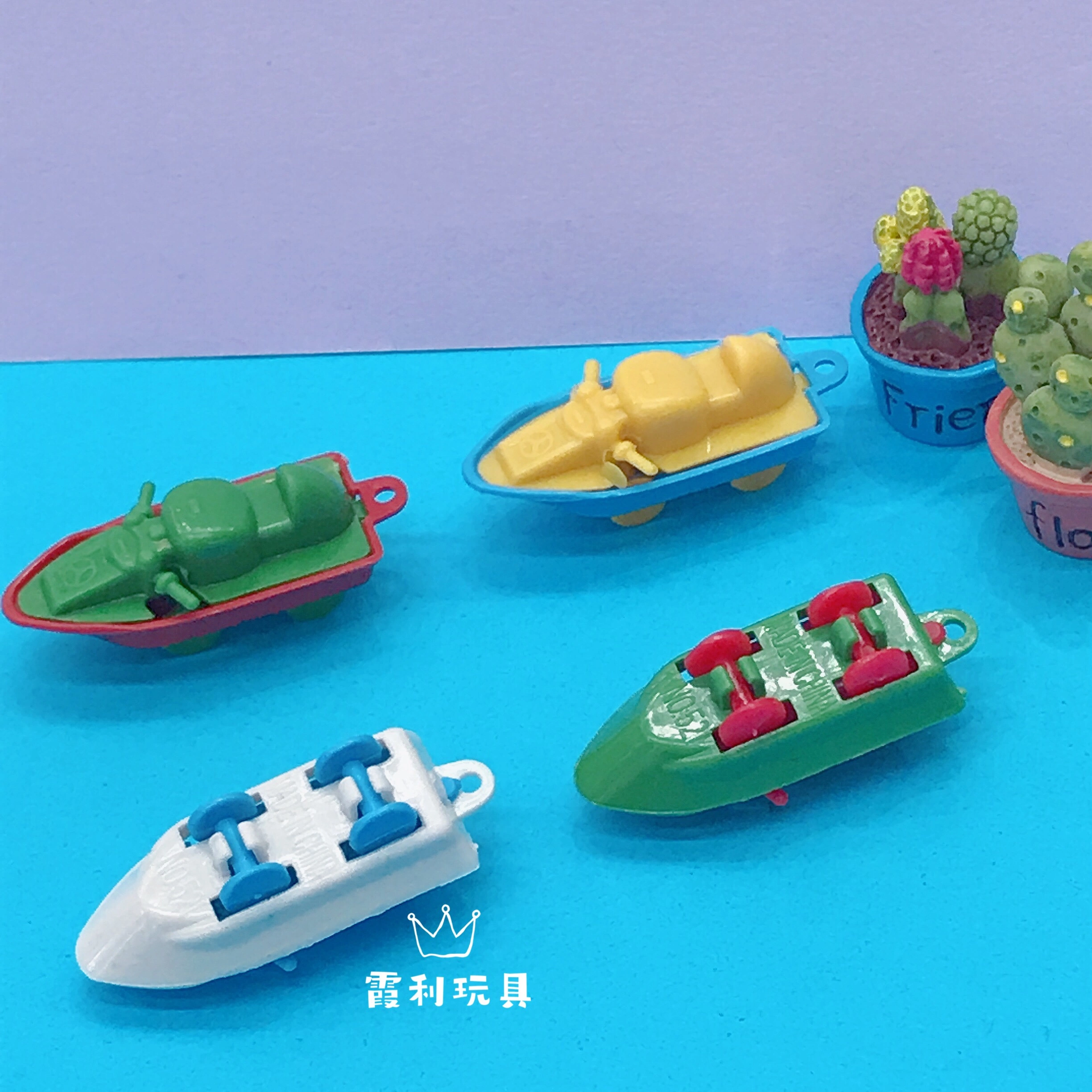 Mini motorboat children's plastic toy giveaway gacha detail image 2