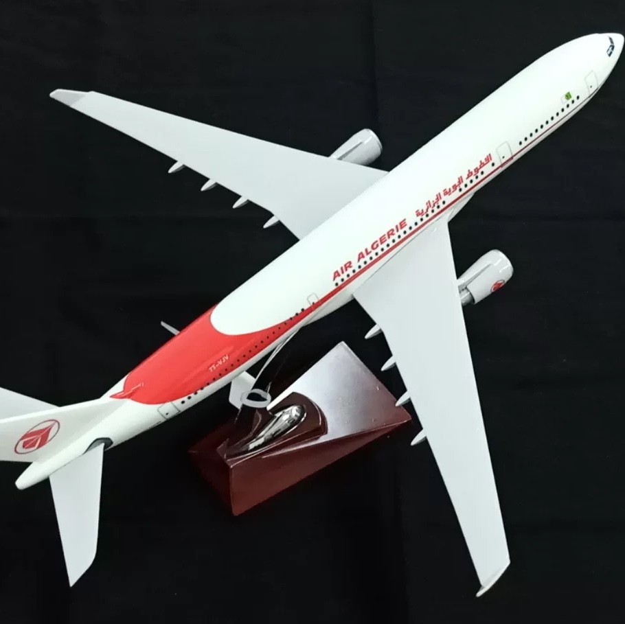 跨境飞机航空卡塔尔阿尔及利亚40cm合金仿真模型创意礼品工艺品桌面摆件