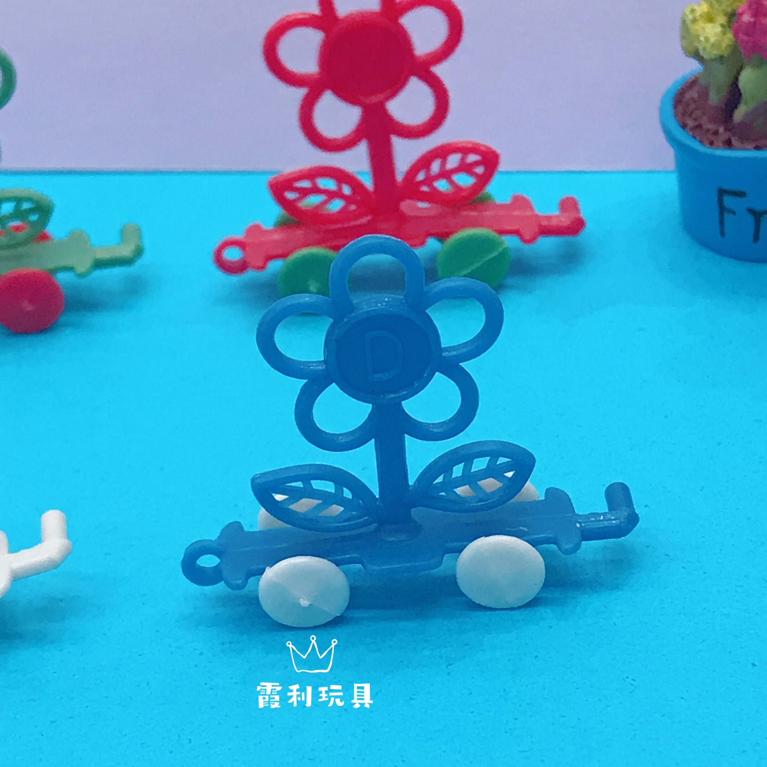 Little flower letter car children's plastic toy gift Gacha details Picture