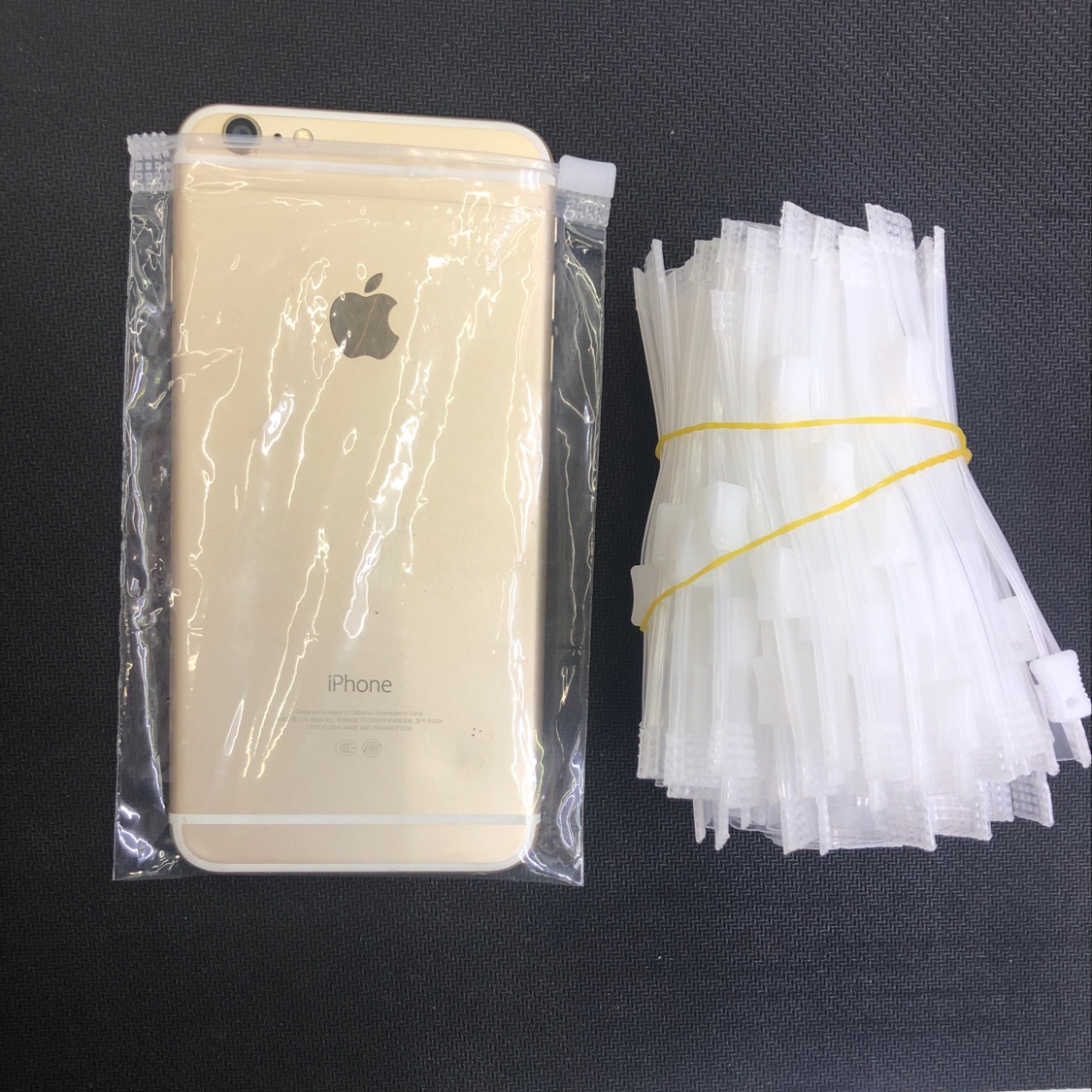 الأكياس النقدية الأصغر حجماً، مغلفة بمقدار 10*15CM Specification image