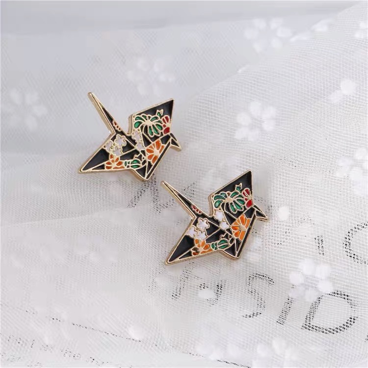 Thousand paper crane brooch
