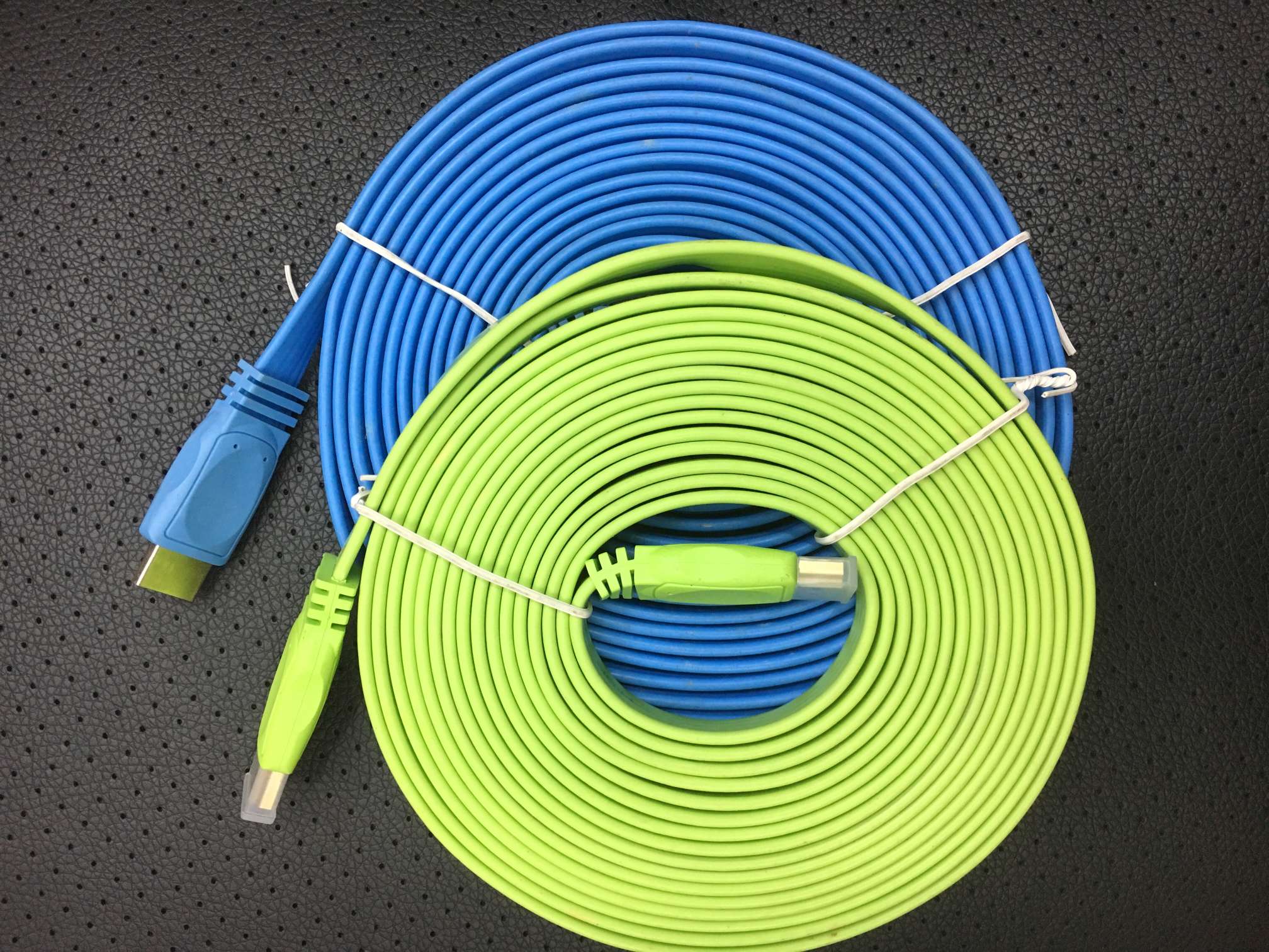 高清线/HDMI白底实物图