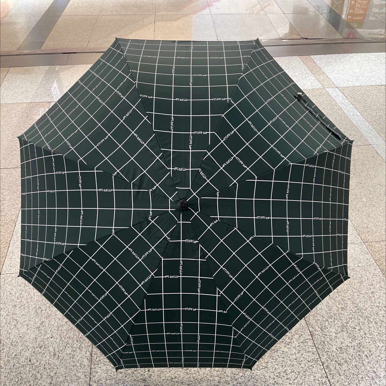 Gentleman's chequered umbrella thumbnail